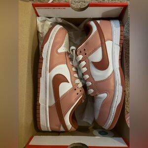 Nike Dunk Low Red Stardust Sneakers